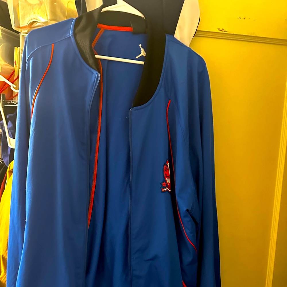 Melo zip up.